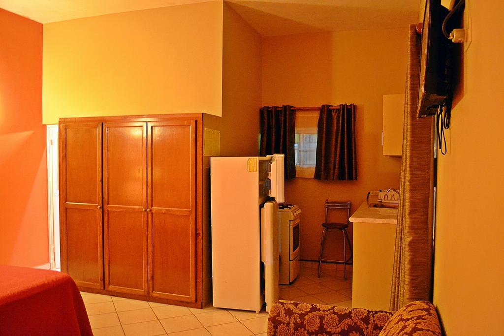 Hotel Marina Del Sol La Paz B.C.S الغرفة الصورة
