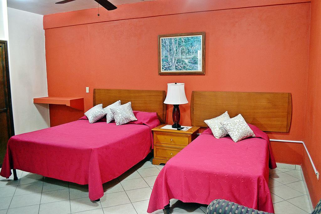 Hotel Marina Del Sol La Paz B.C.S الغرفة الصورة
